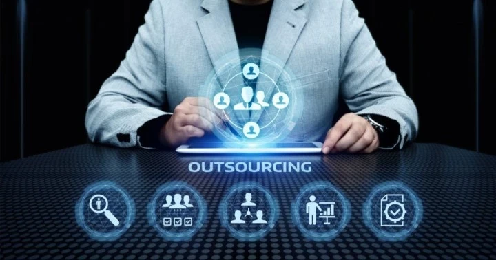 Why Companies Should Outsource in Pakistan